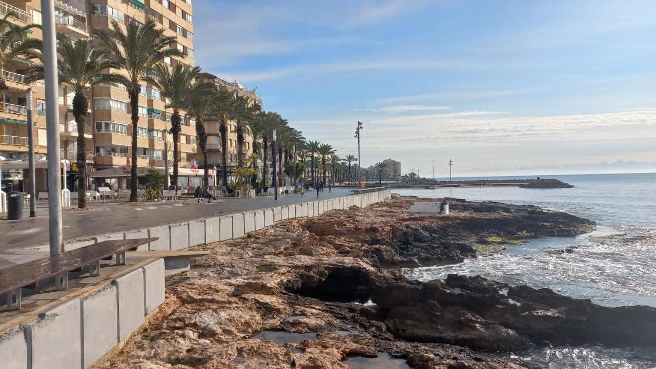Apartament Julia De Lux Torrevieja Buitenkant foto